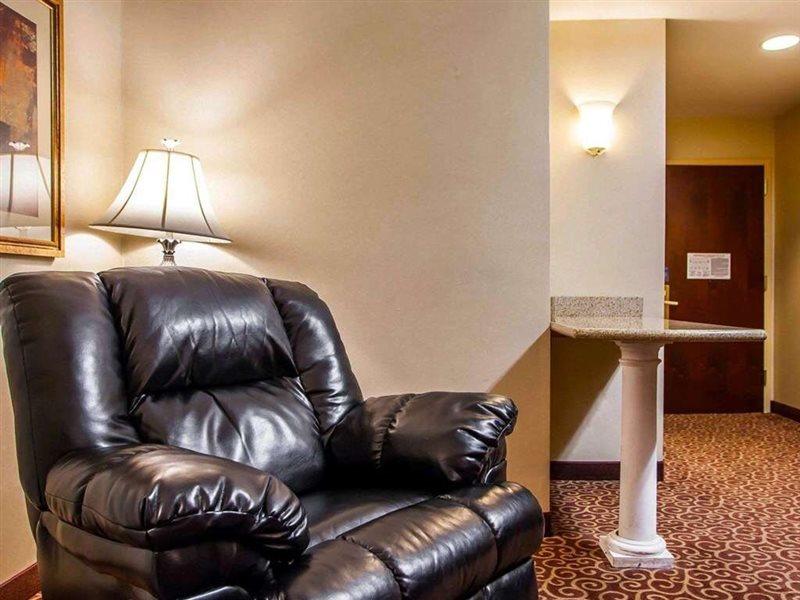 Comfort - South River Hotel 3*