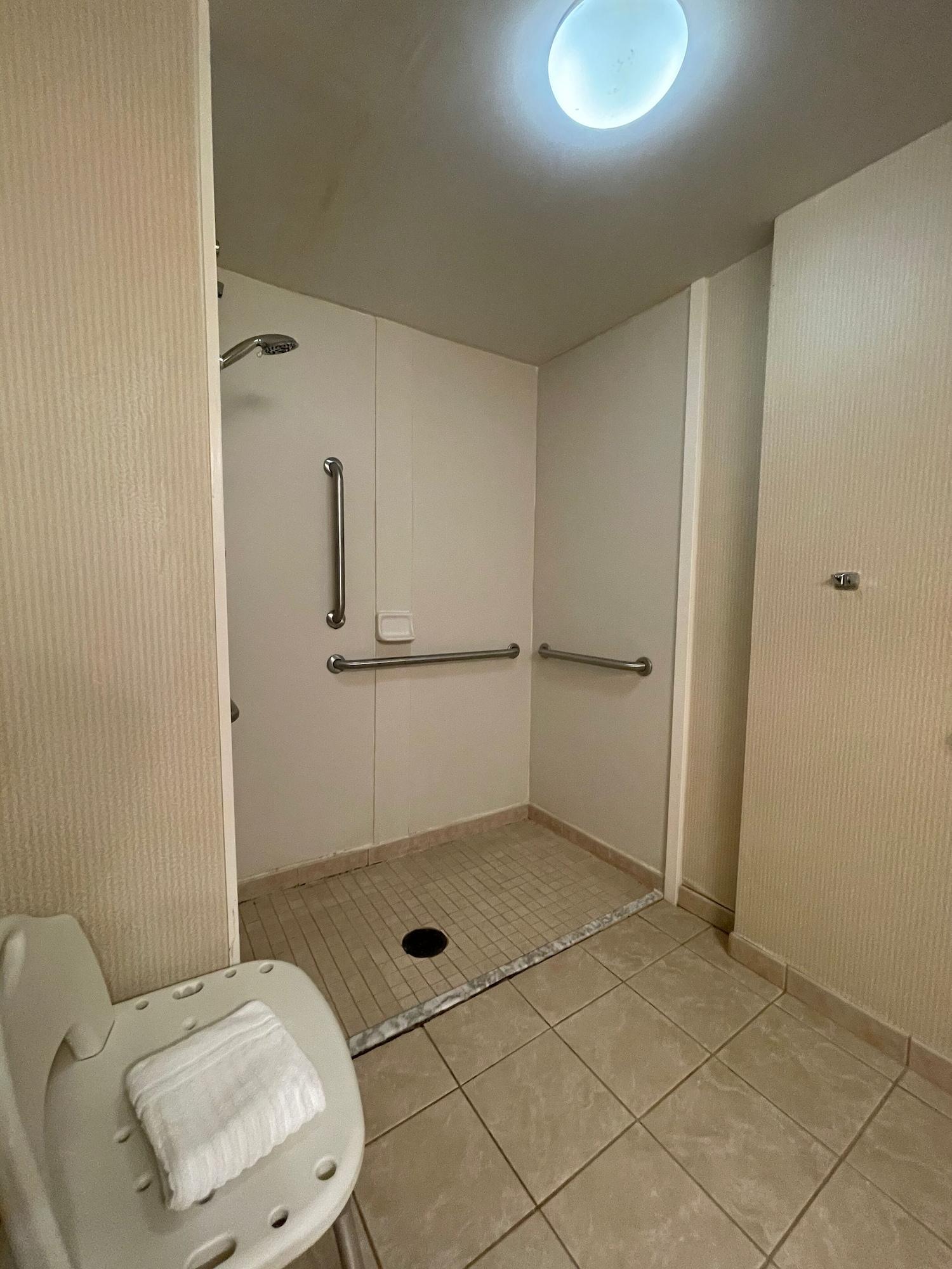 Comfort - South River 3* East Brunswick