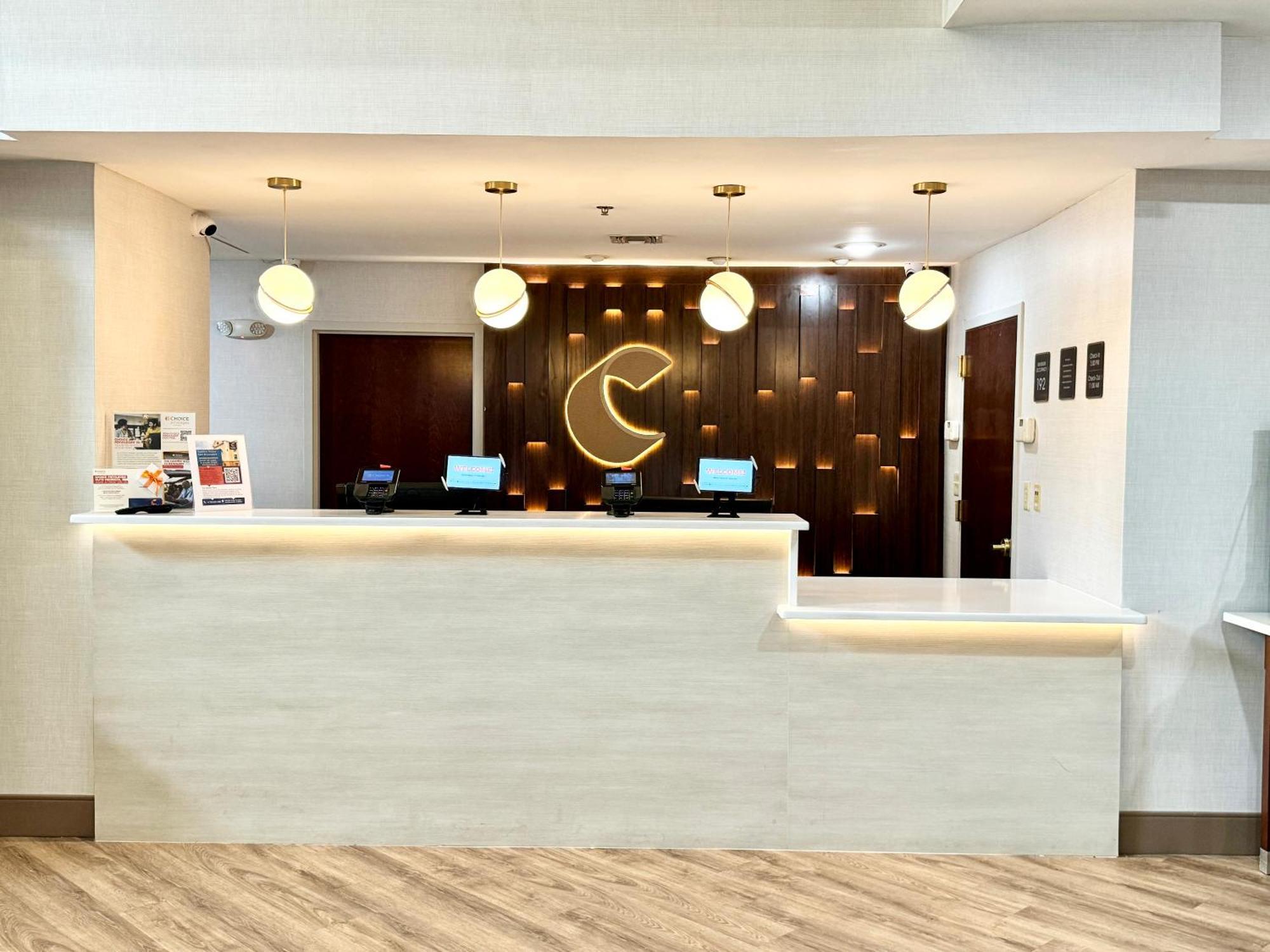 Comfort - South River 3* East Brunswick