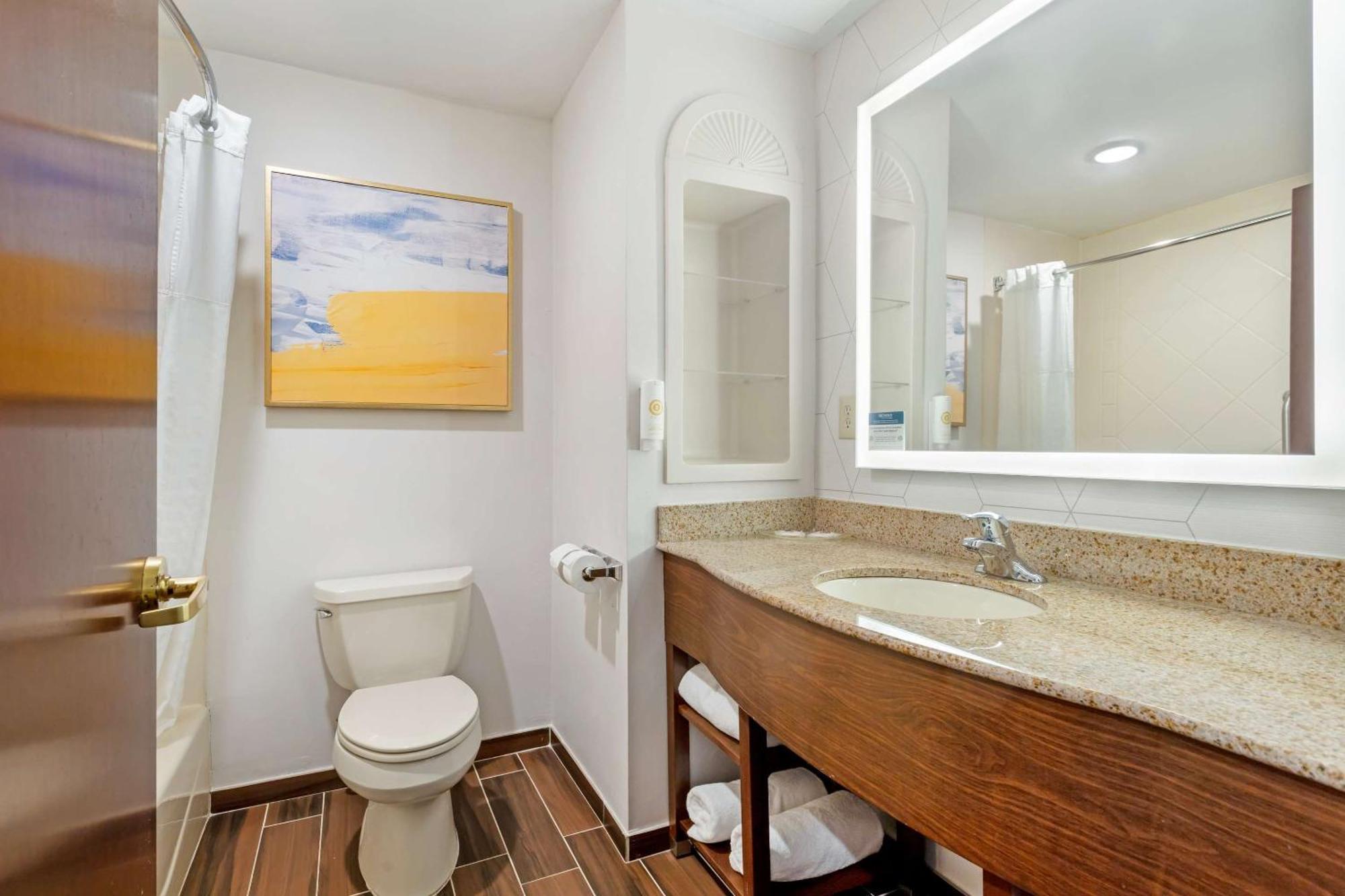 Comfort - South River 3* East Brunswick